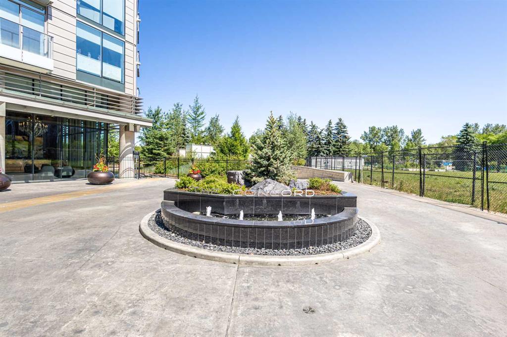 738 1 Avenue SW #508 photo 2