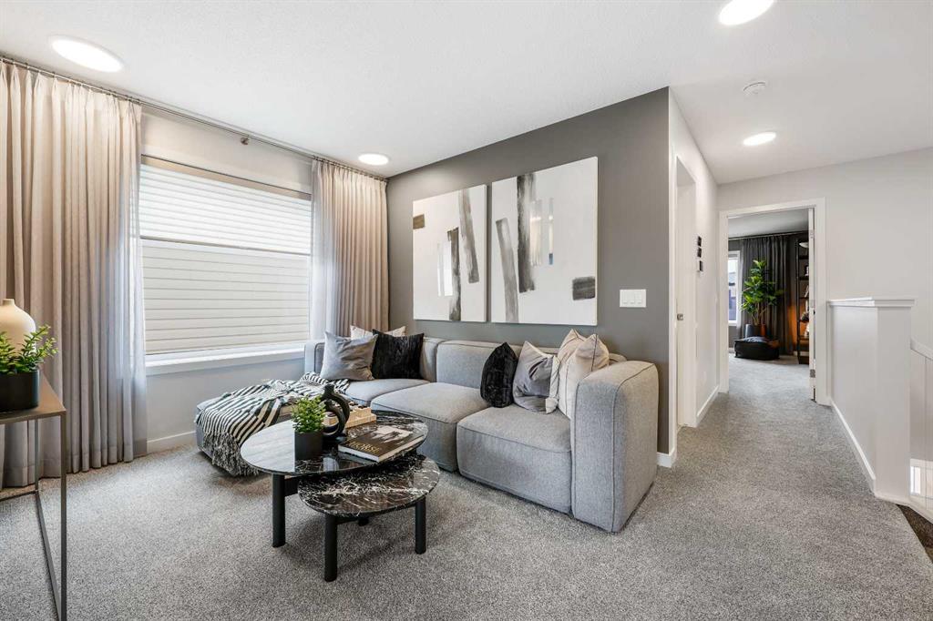 16 Amblefield View NW photo 5
