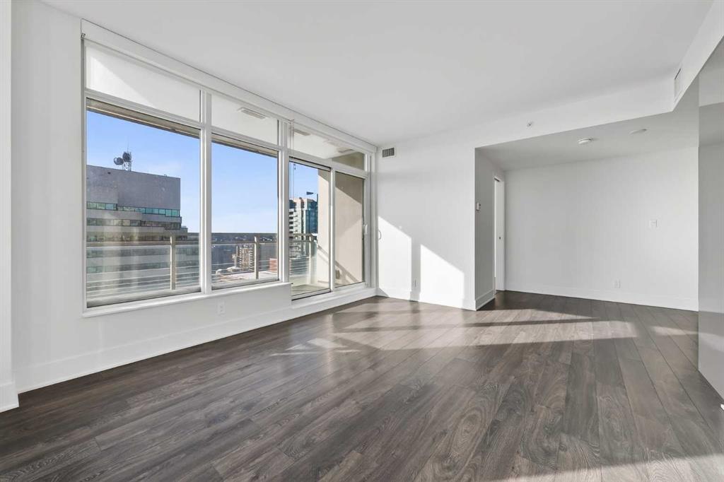 901 10 Avenue SW #1708 photo 5