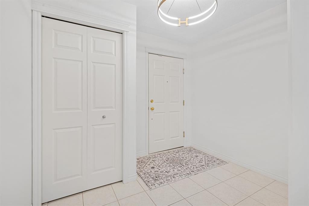 7451 Springbank Boulevard SW #2205 photo 4