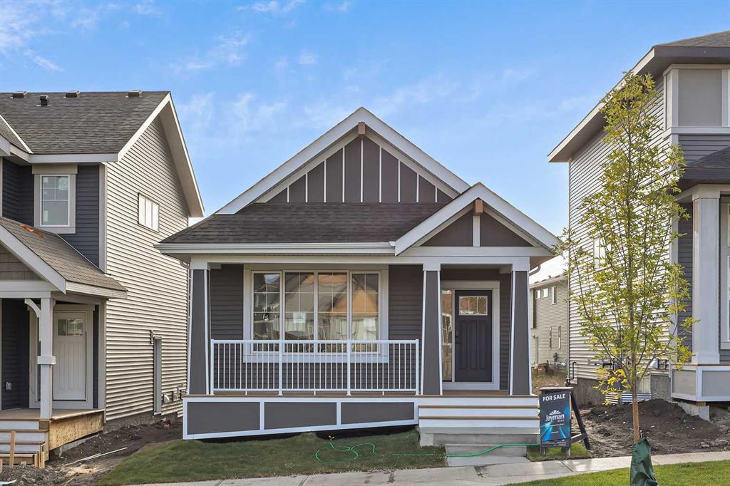116 Mitchell Walk NW photo 2