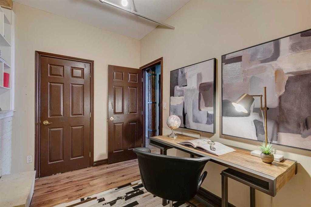 206 11 Avenue SE photo 5