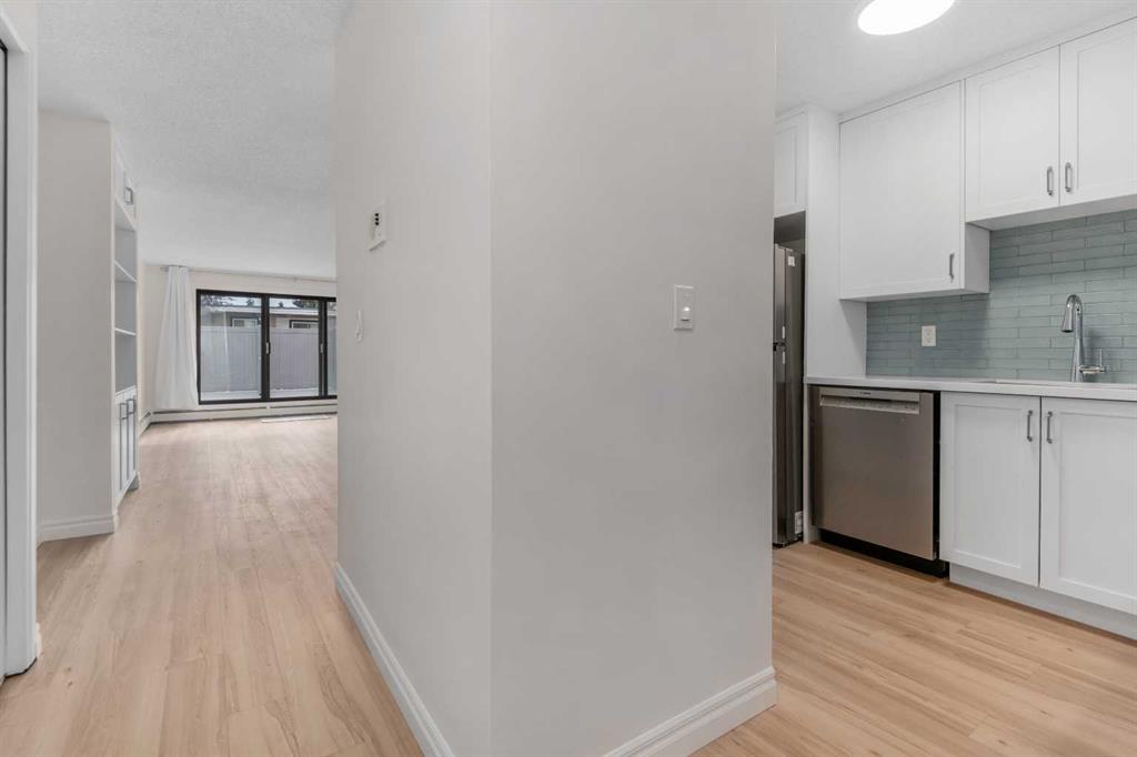 611 67 Avenue SW #202 photo 5