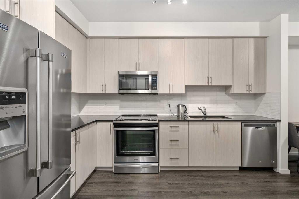 151 Legacy Main Street SE #5201 photo 2