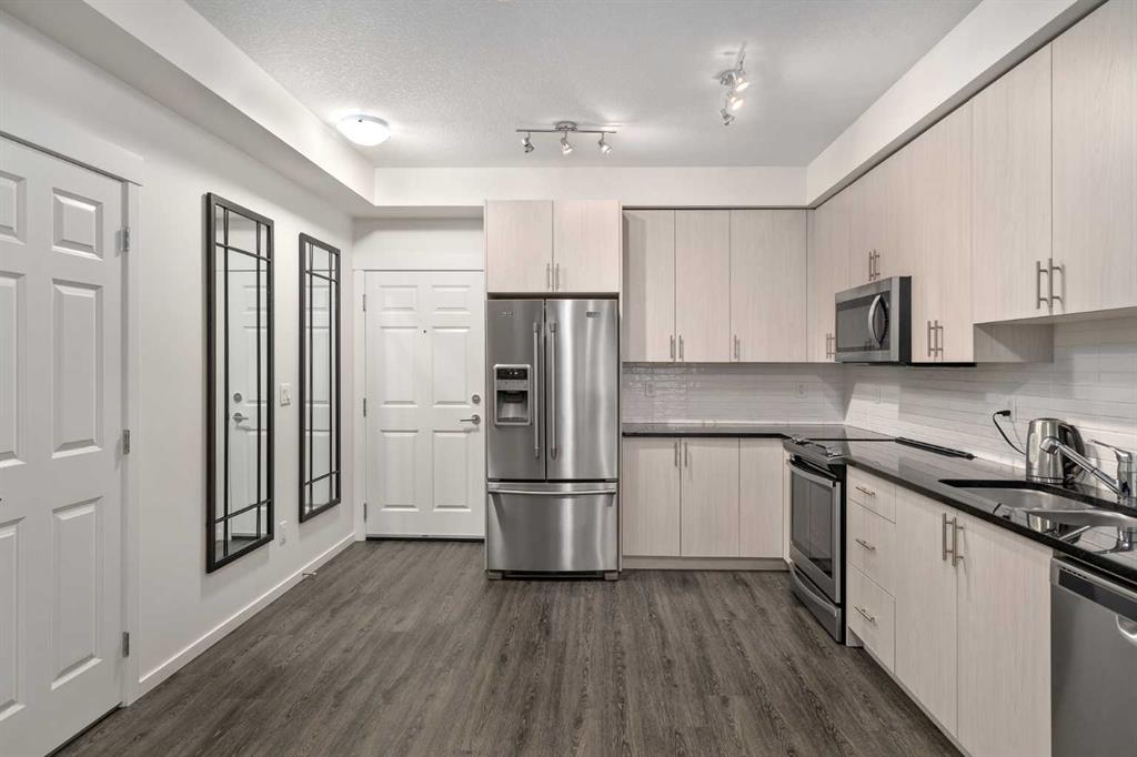 151 Legacy Main Street SE #5201 photo 4