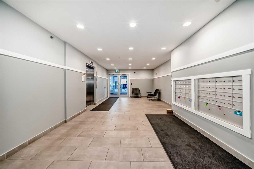 42 Cranbrook Gardens SE #1305 photo 4