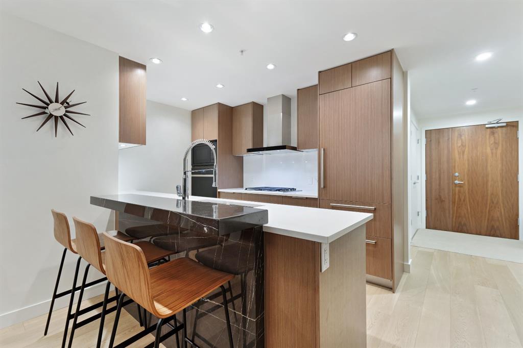 128 Waterfront Court SW #104 photo 3