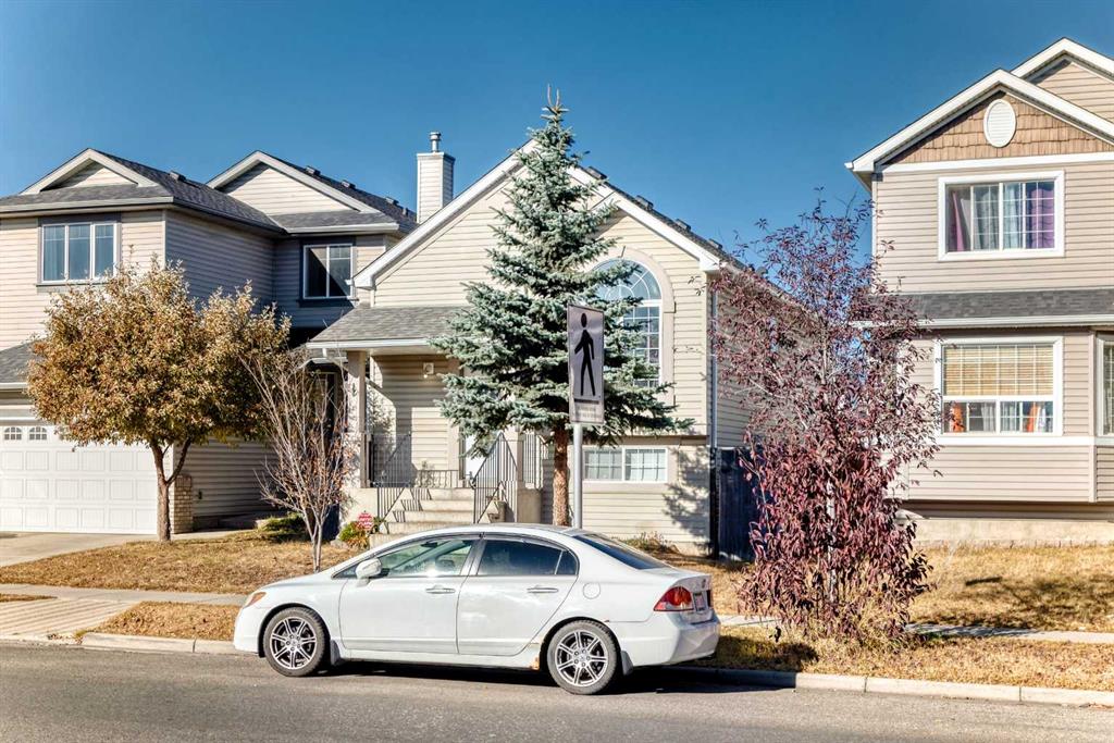 144 Taradale Drive NE photo 2