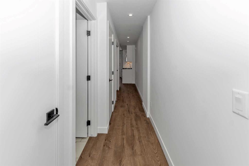 110 18A Street NW #305 photo 3