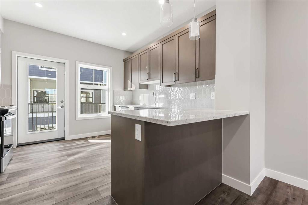 153 Mahogany Gardens SE photo 5