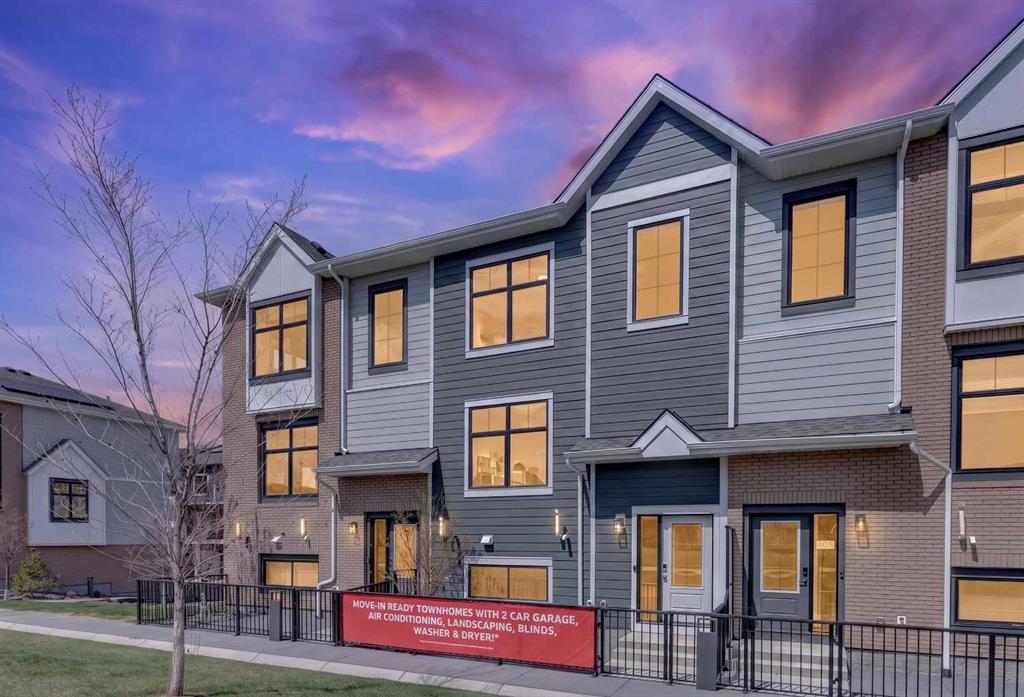 185 Mahogany Gardens SE #402
