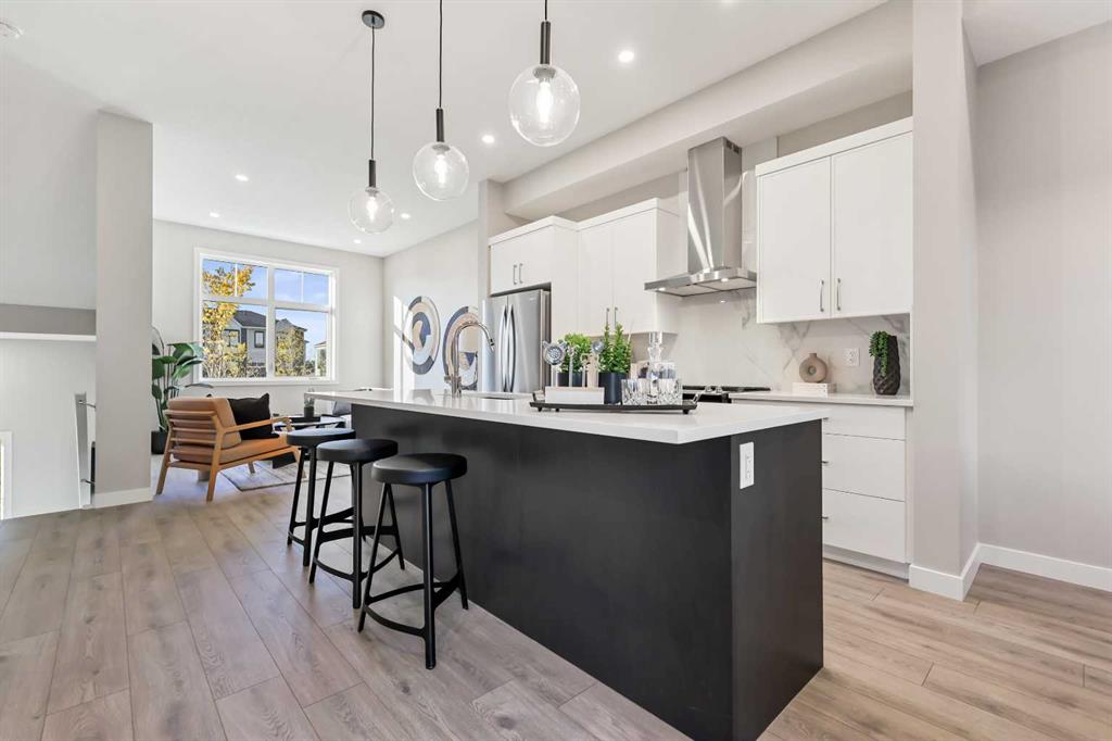 185 Mahogany Gardens SE #402 photo 5