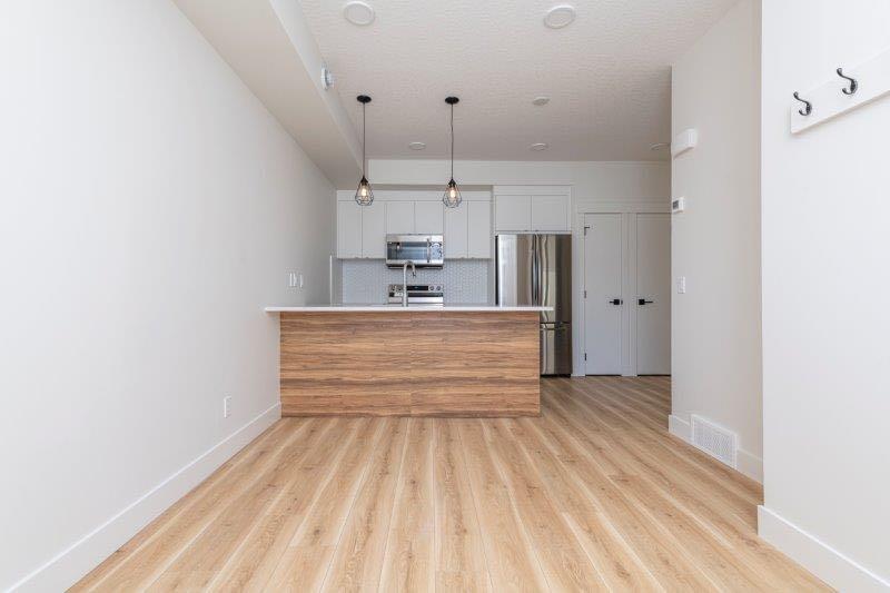 10060 46 Street NE #706