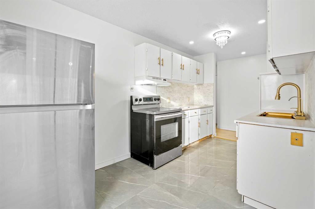 4328 4 Street NW #201 photo 5