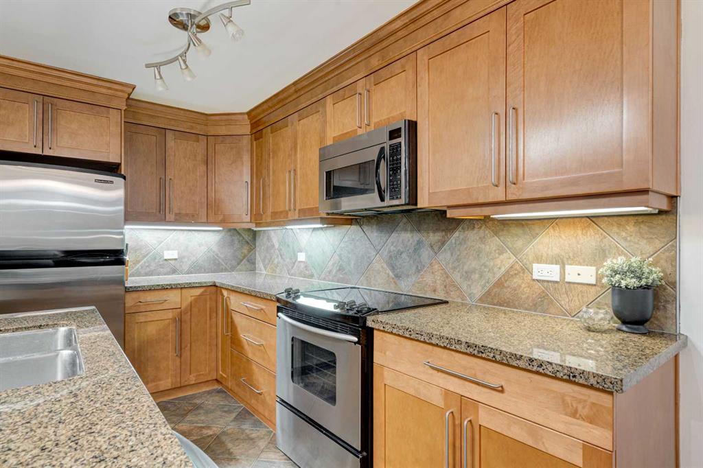 110 7 Street SW #503 photo 5