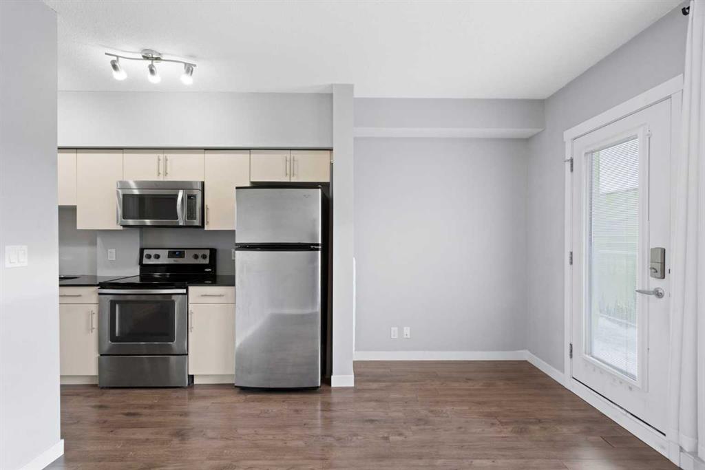 1740 9 Street NW #402 photo 5