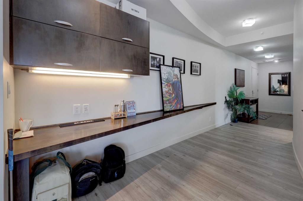 530 12 Avenue SW #1002 photo 4