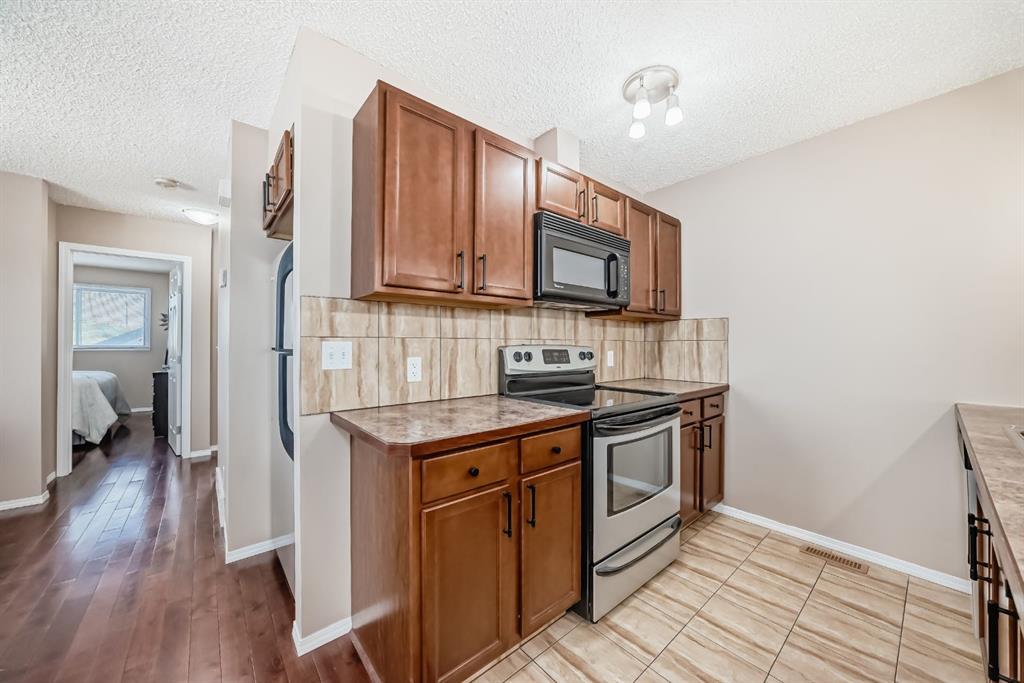 8432 Berkley Road NW photo 5