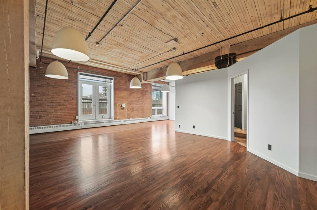 535 10 Avenue SW #303 photo 3