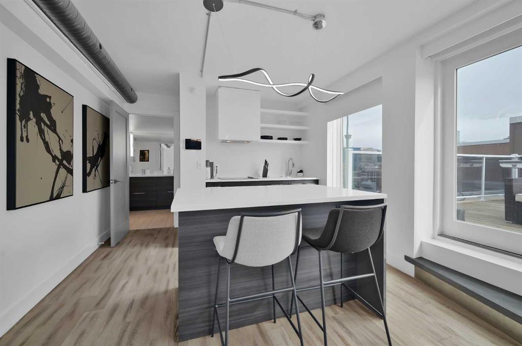 519 17 Avenue SW #810 photo 5