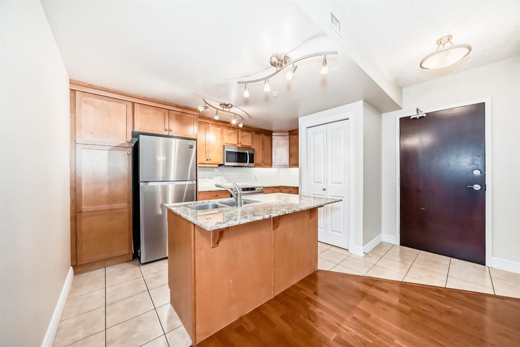 920 5 Avenue SW #701 photo 4