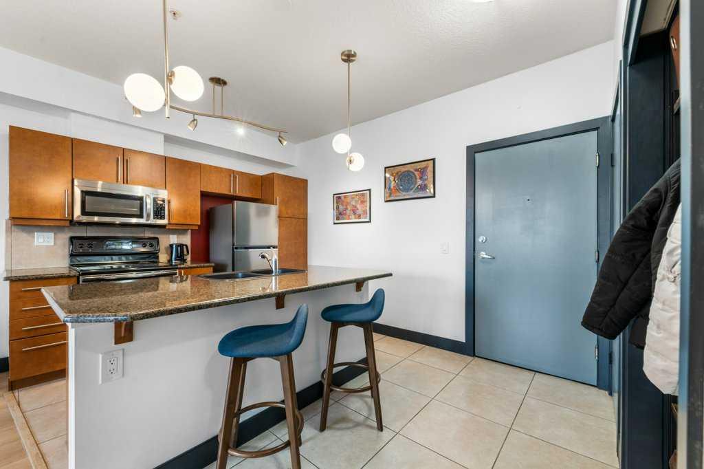 2307 14 Street SW #306 photo 4