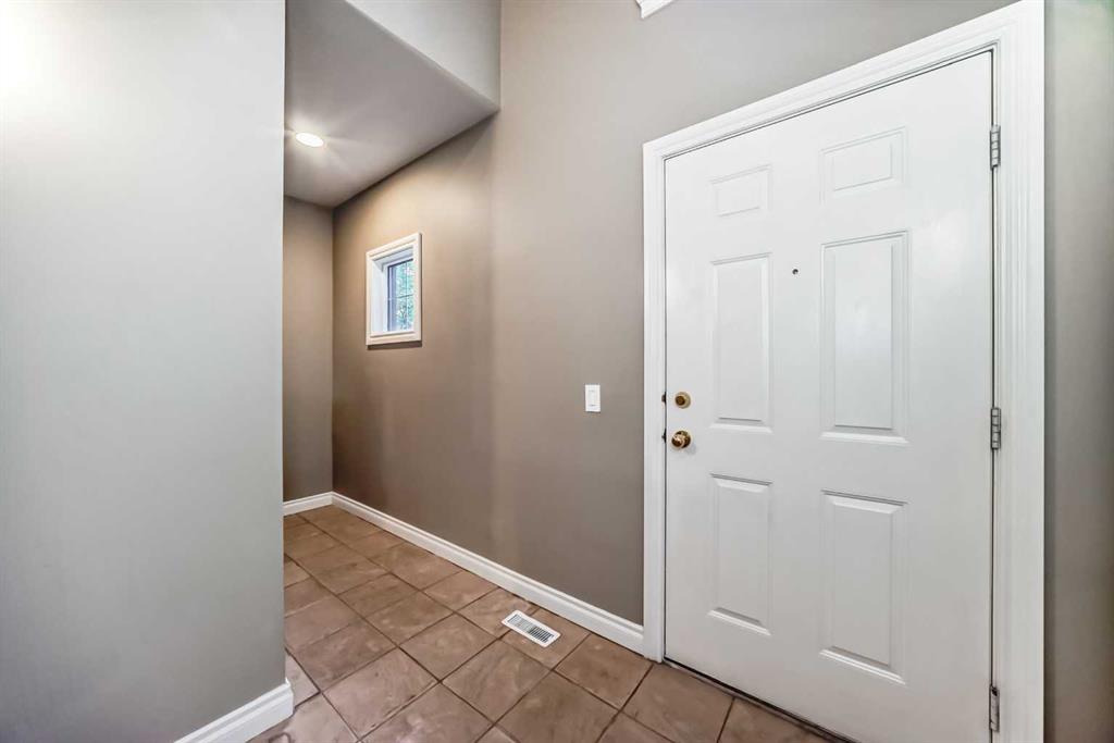1145 Cameron Avenue SW photo 3