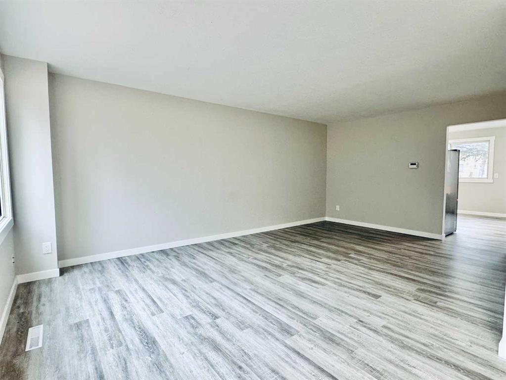 2211 19 Street NE #221 photo 3