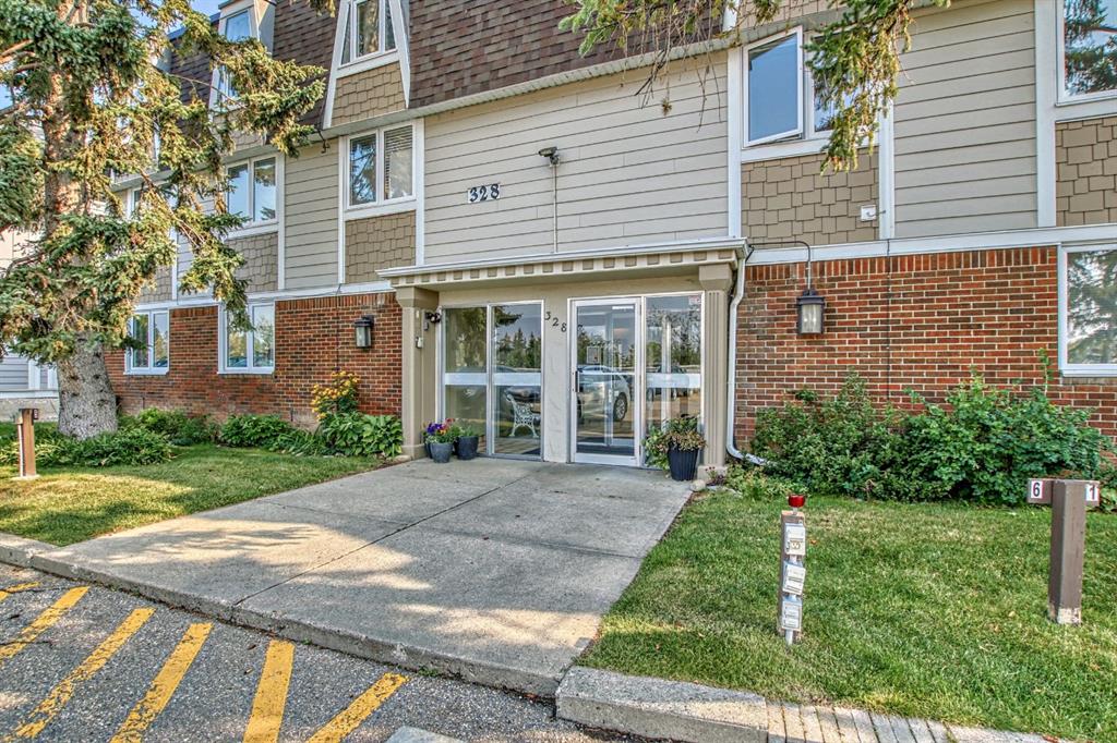 328 Cedar Crescent SW #204