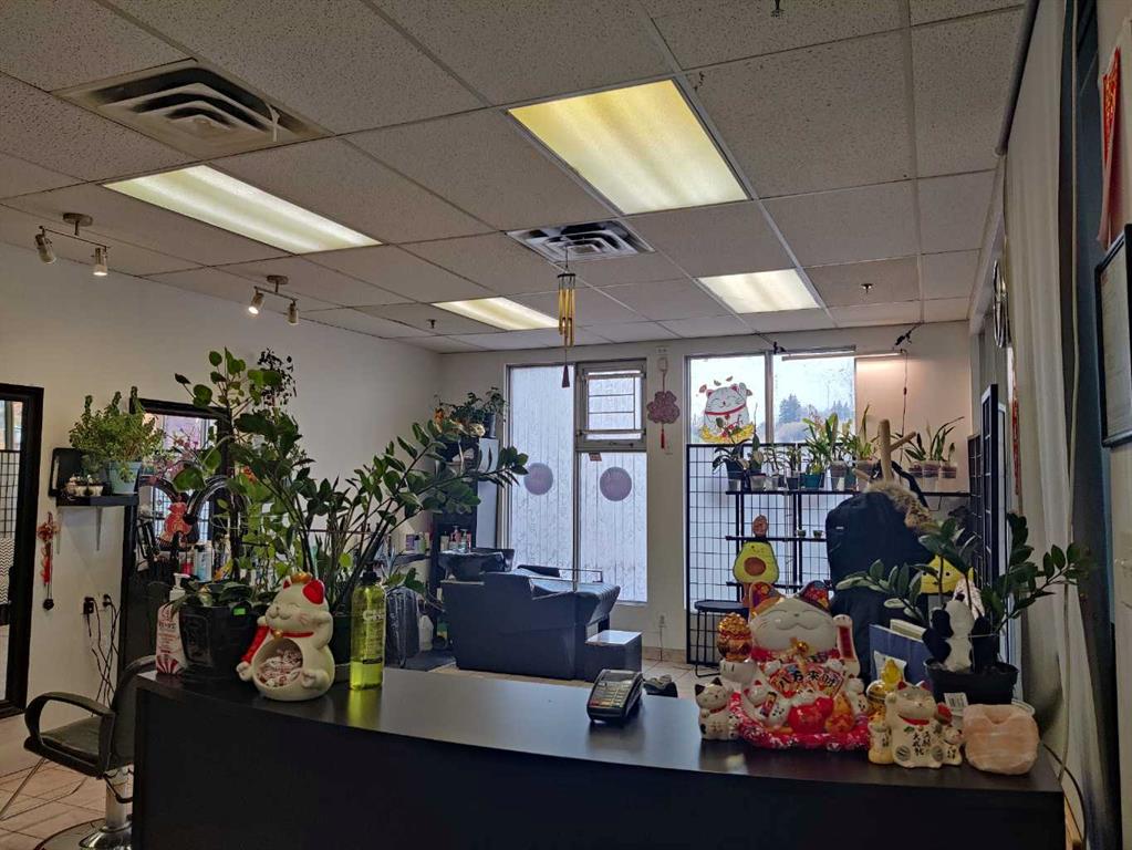 132 3 Avenue SE #25,26,27,33 photo 3