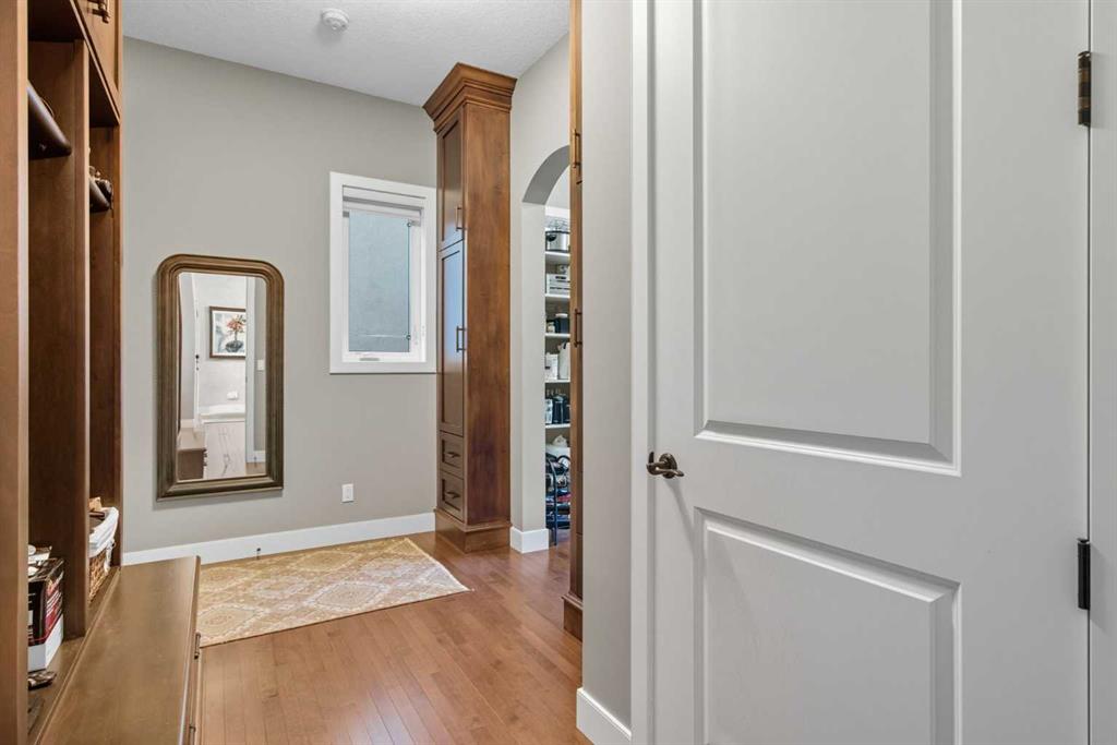 41 Evergreen Mount SW photo 5