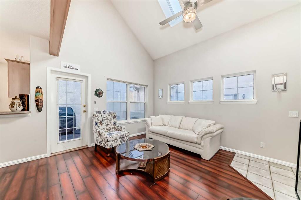 1906 Patterson View SW photo 4