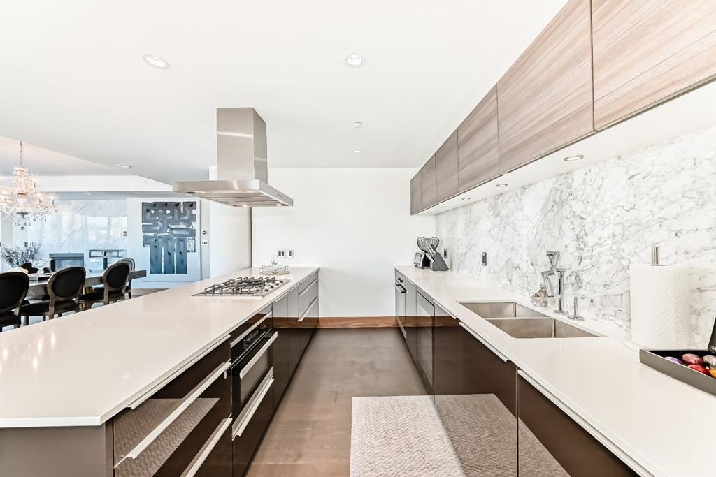 738 1 Avenue SW #312 photo 4