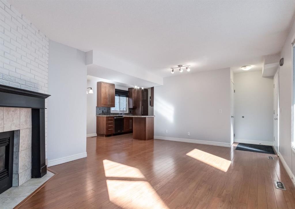 123 13 Avenue NE #3 photo 5