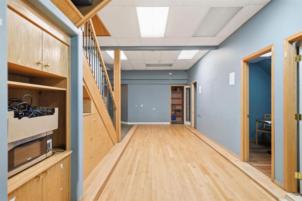 4101 19 Street NE #4 photo 2