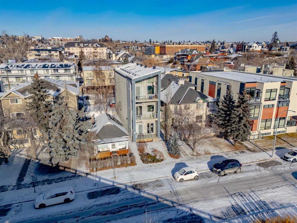 648 Mcdougall Road NE photo 2