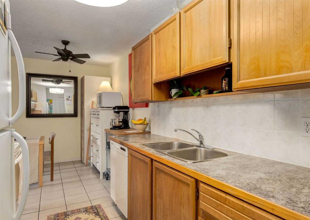 1033 15 Avenue SW #305 photo 5