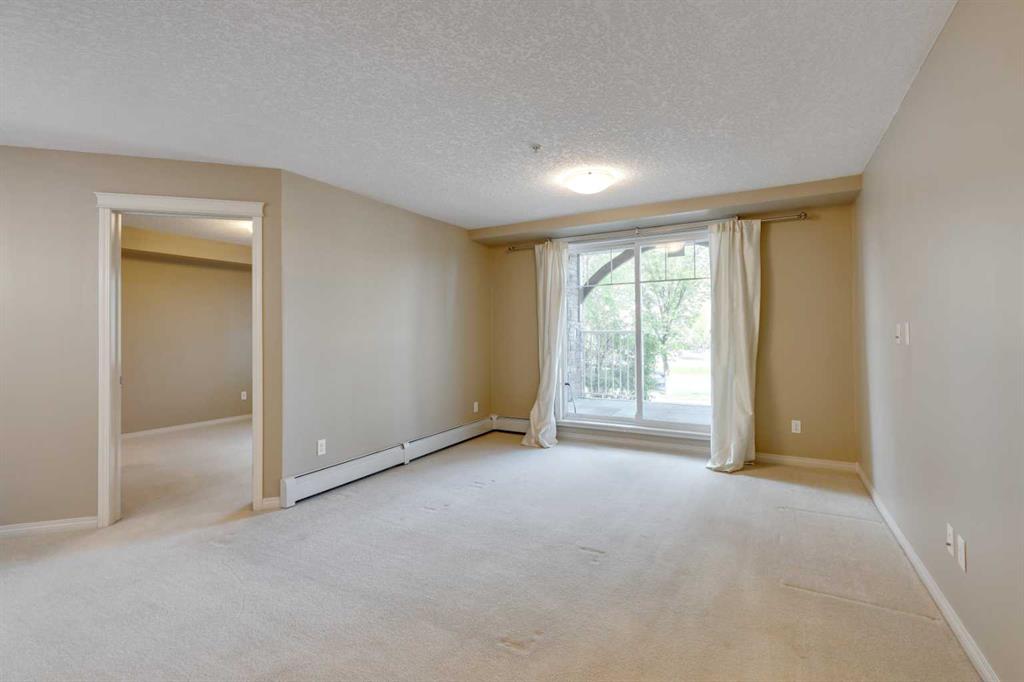 304 Cranberry Park SE #106 photo 5