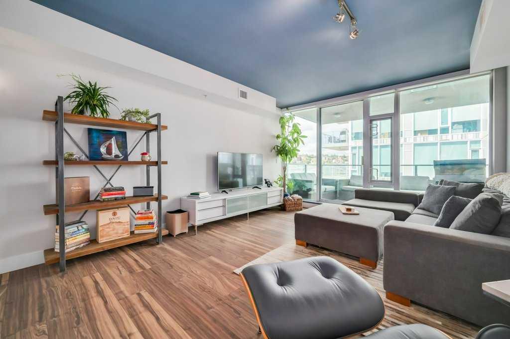 560 6 Avenue SE #410 photo 4