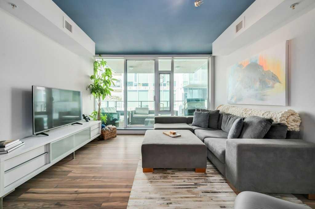 560 6 Avenue SE #410 photo 5