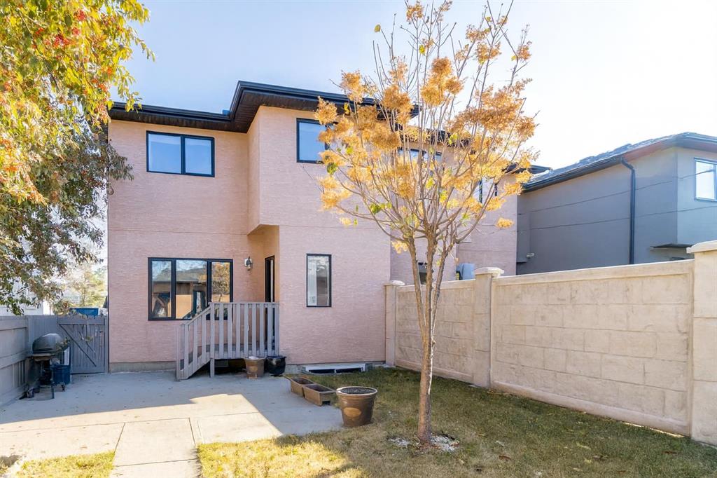 1421 40 Street SW photo 3