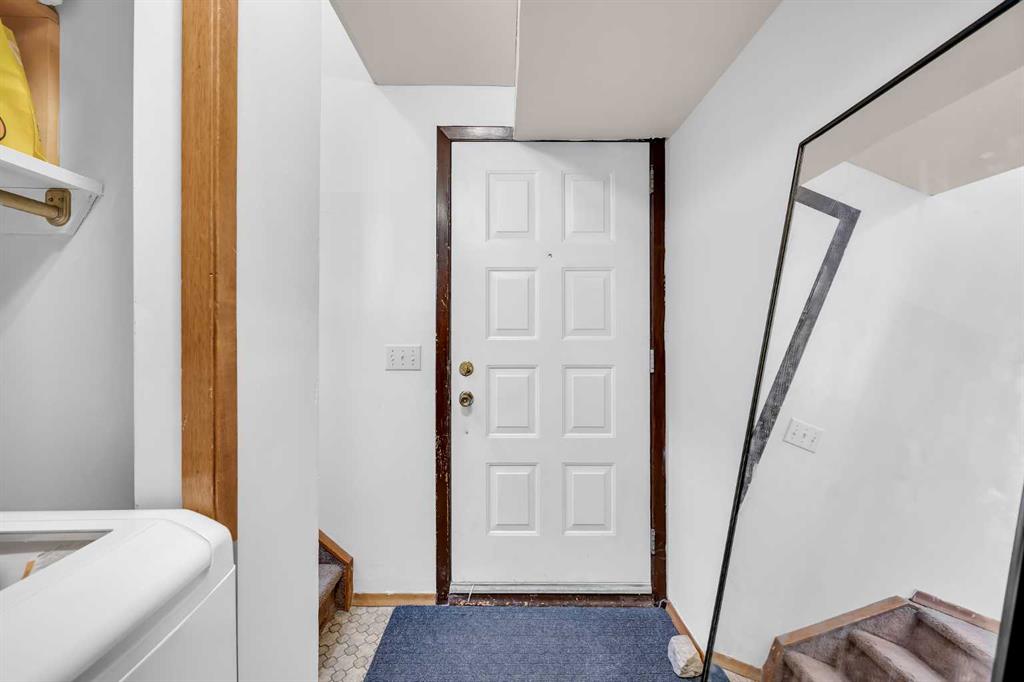 49 Beacham Way NW photo 3