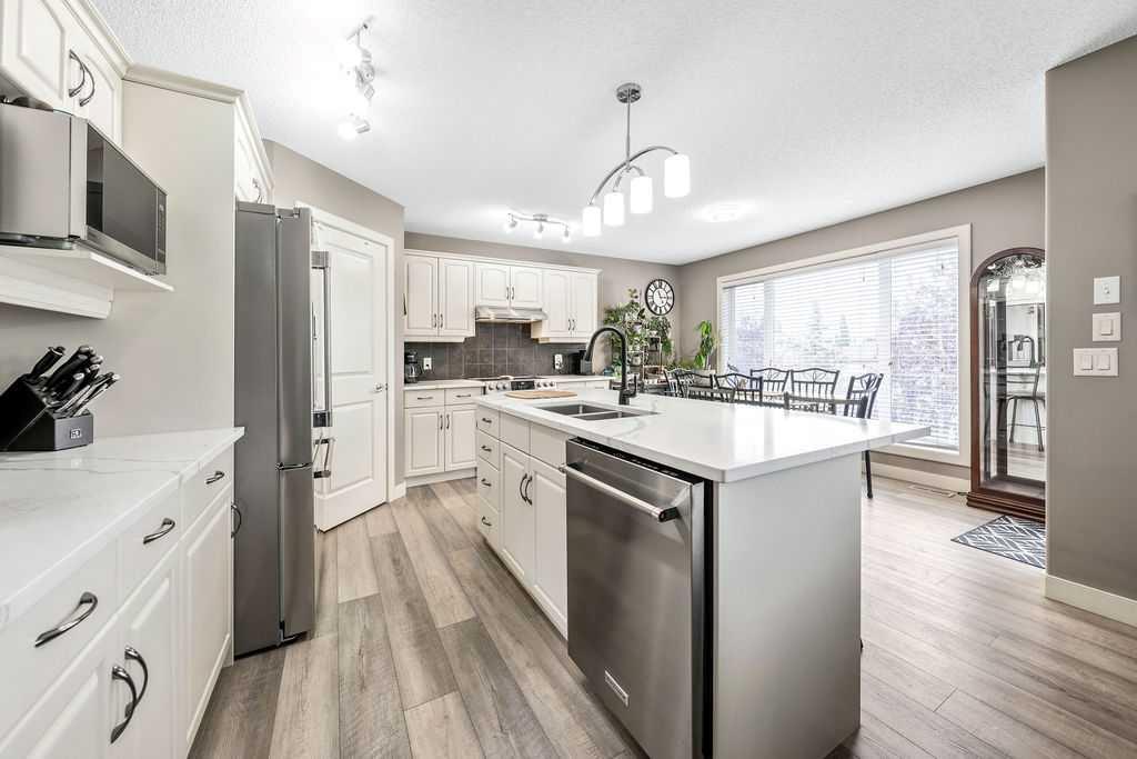 20 Sherwood Rise NW photo 4