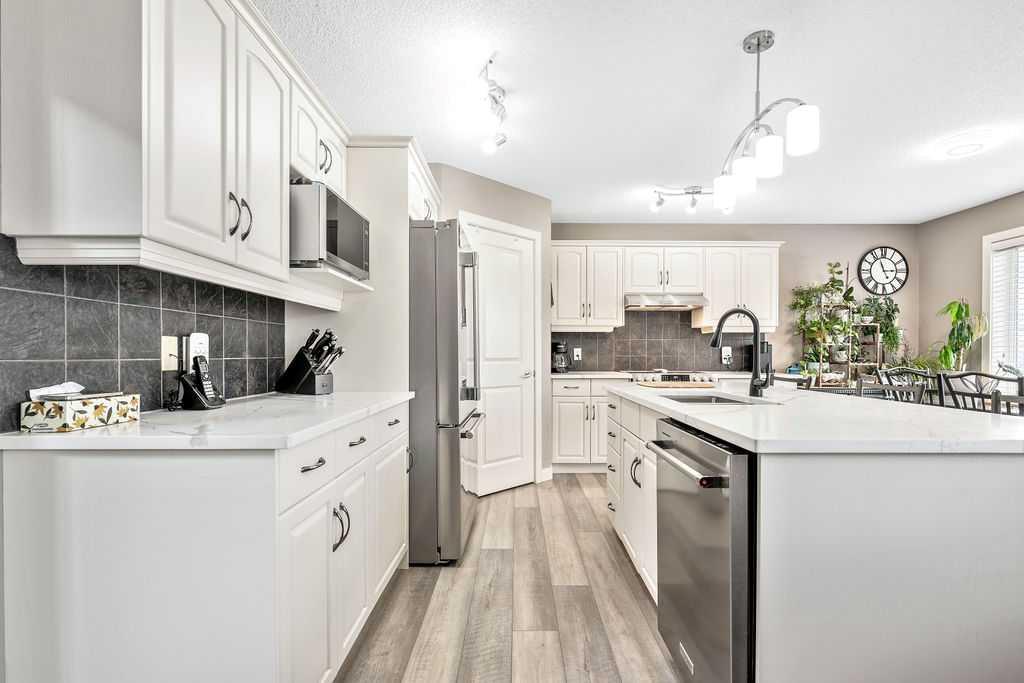 20 Sherwood Rise NW photo 5
