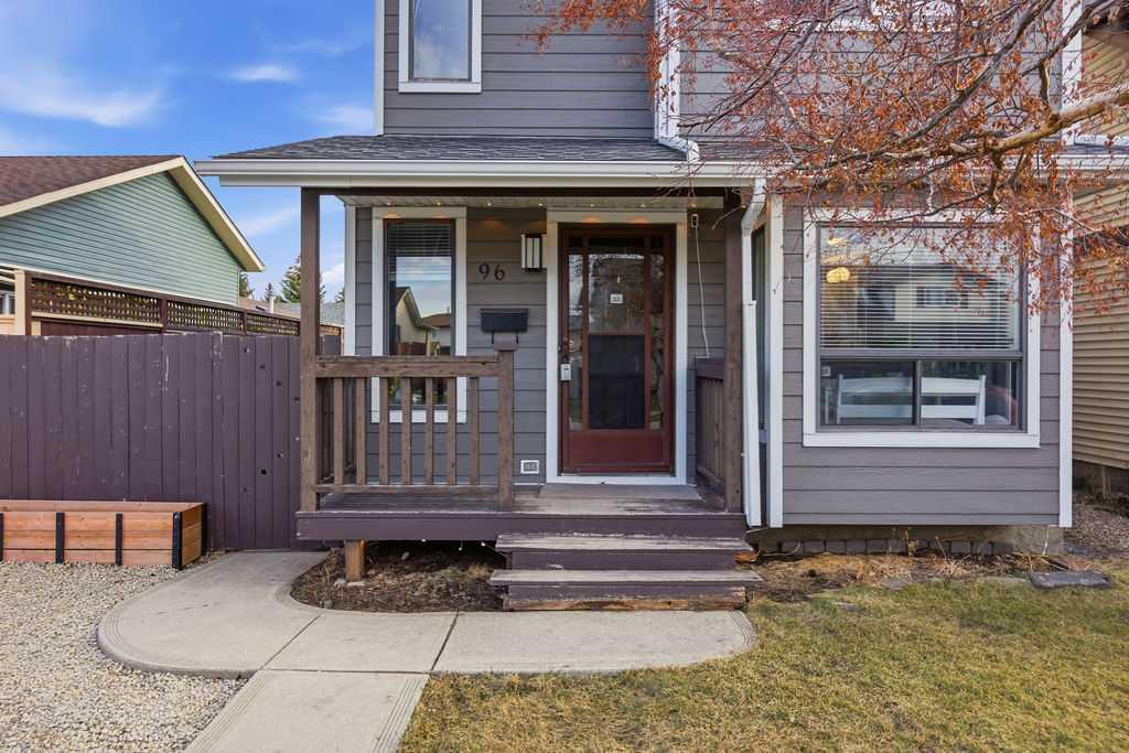 96 Abberfield Crescent NE photo 3