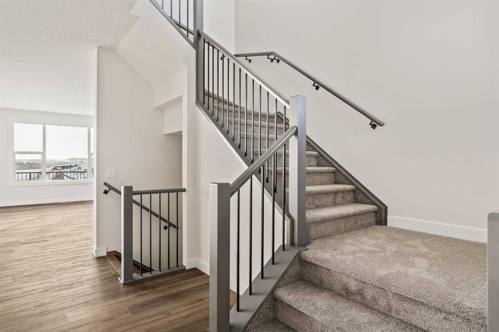 27 Setonvista Grove SE photo 2
