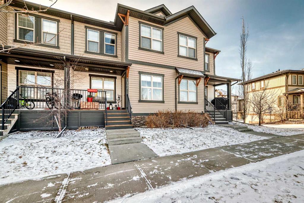 32 Horseshoe Crescent #102