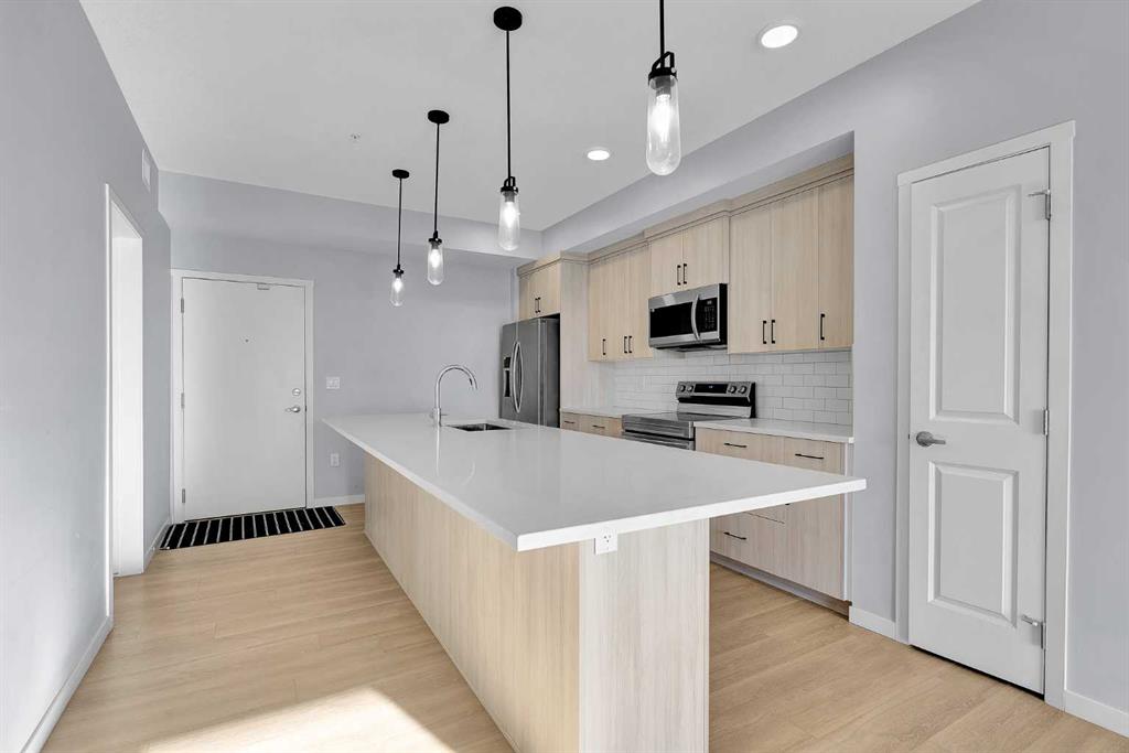 360 Harvest Hills Way NE #322 photo 3
