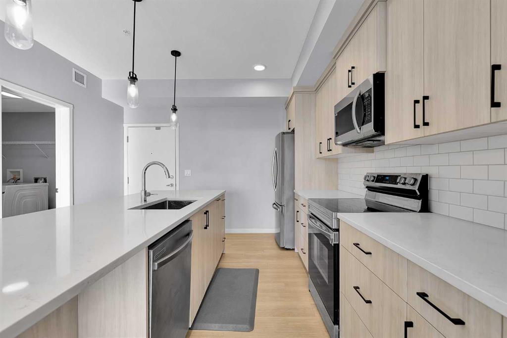 360 Harvest Hills Way NE #322 photo 4