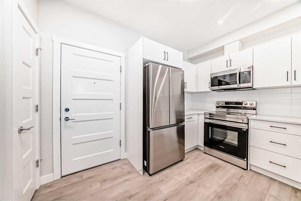 2117 81 Street SW #2111 photo 5